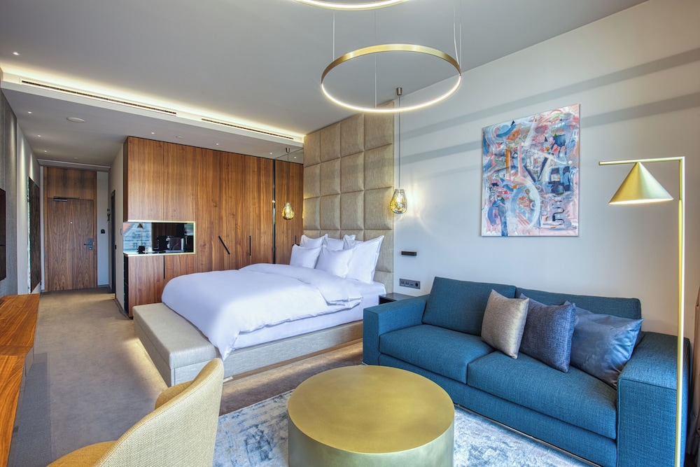Club Room - Photo 2