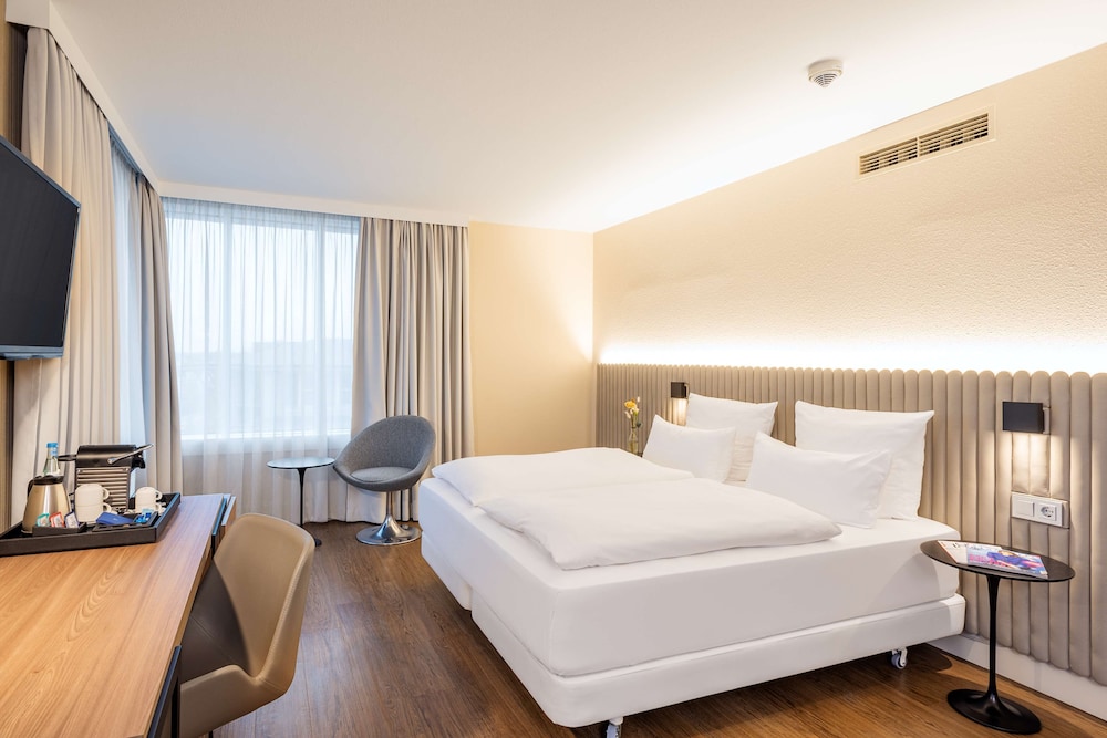 Standard Room (Extra Bed 2 adults + 1 child) - Photo 7