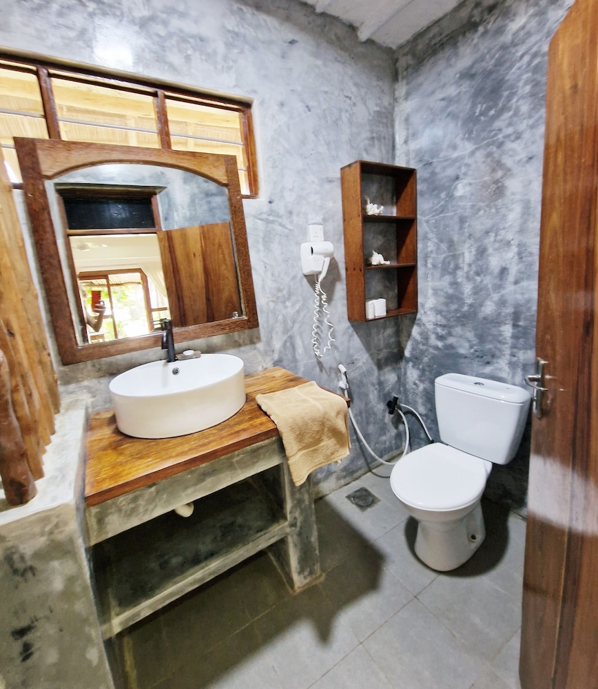 Deluxe Double Room, 1 Queen Bed with Sofa bed, Garden View photo 3