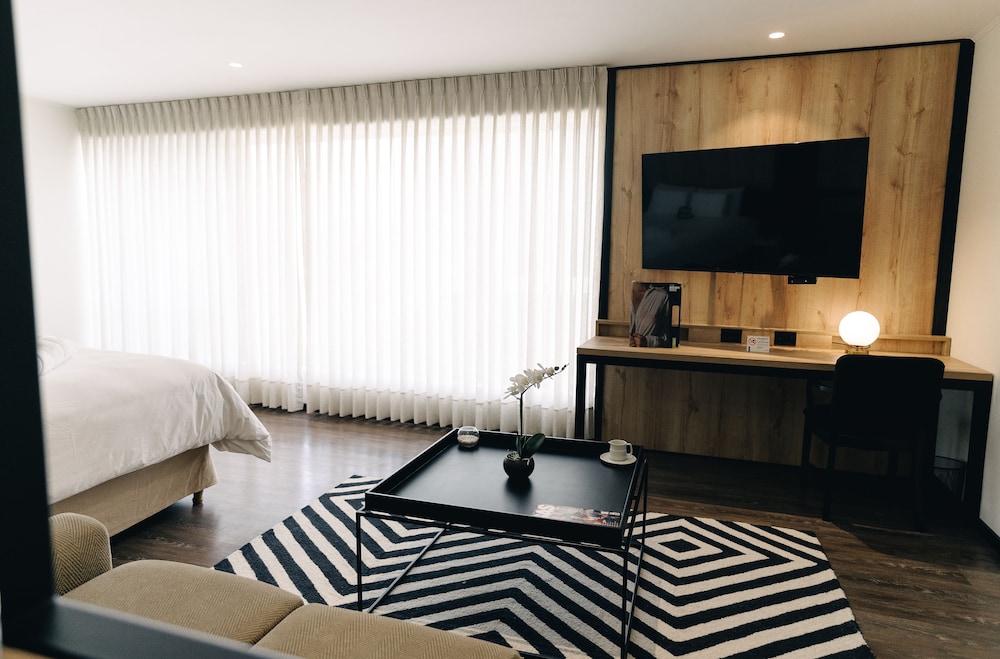 Business Room photo 3