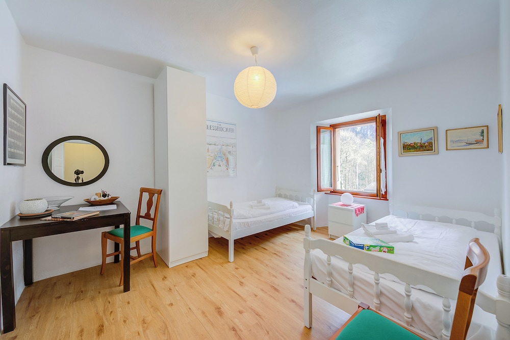 Family Apartment, 2 Bedrooms (Casa Traversi)