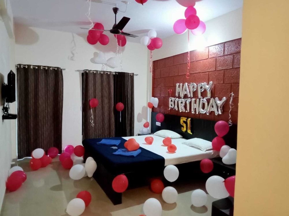 Deluxe Room - Photo 10