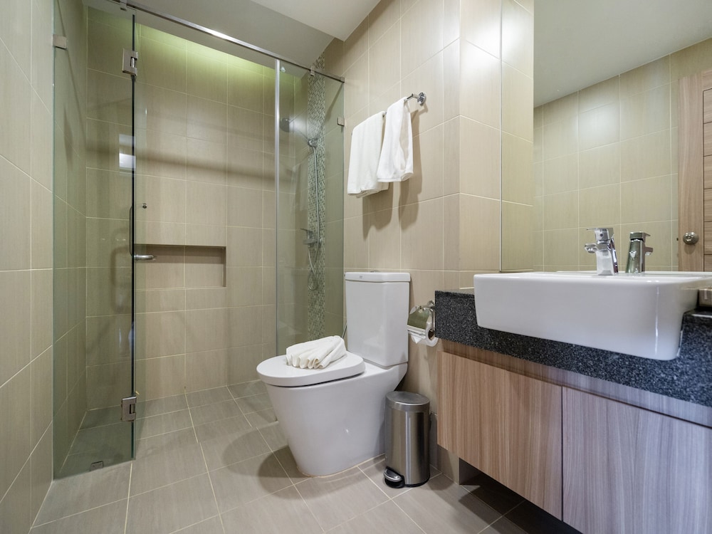 Family Room - Photo 16