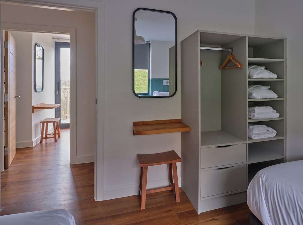 Room, Multiple Beds, Mobility Accessible (Meadow Lodge) photo 3