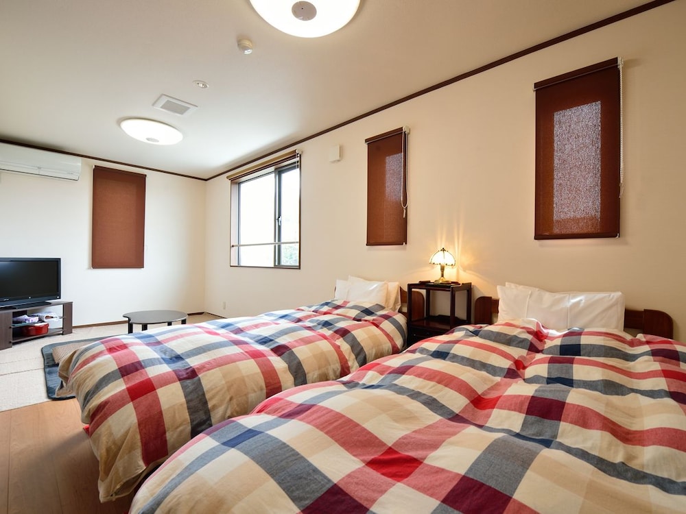 Standard Twin Room, Mountain View photo 2