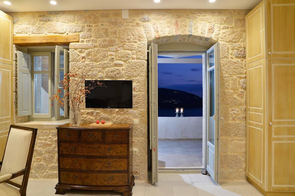 Junior Suite, Sea View - Photo 10