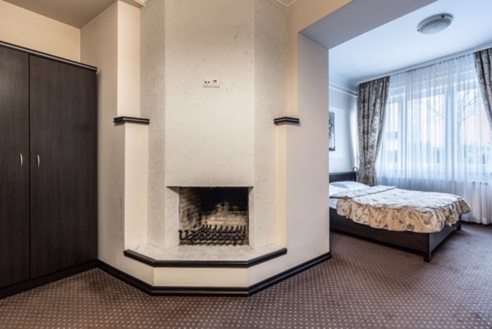Business Suite, 1 King Bed, Non Smoking photo 1