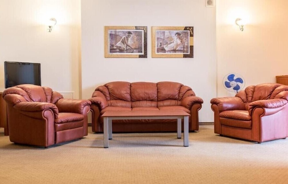 Studio Suite photo 1
