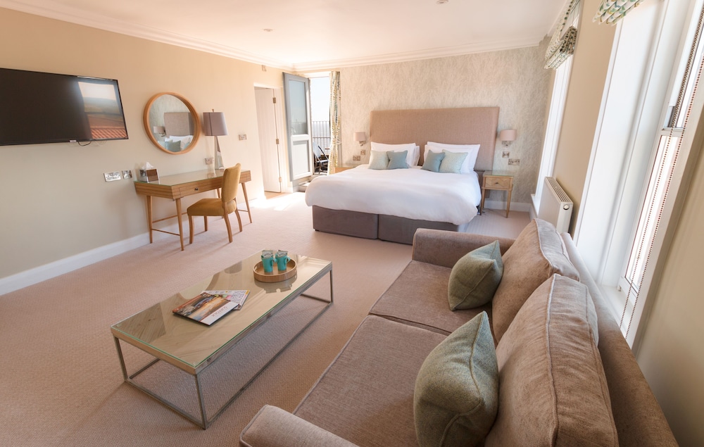 Superior Double or Twin Room, City View photo 1