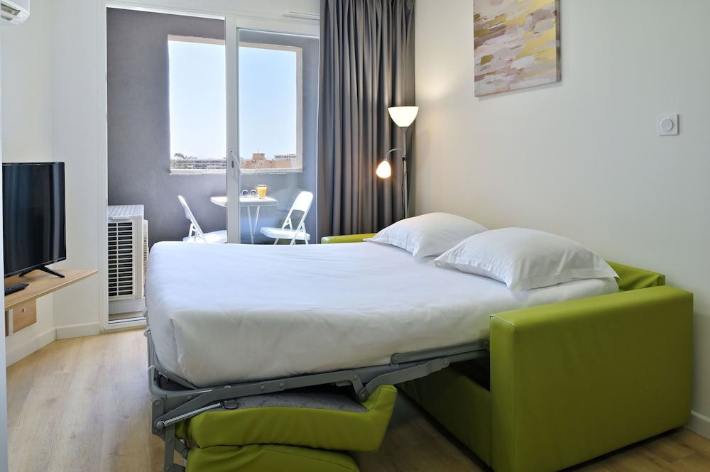 Standard Apartment photo 3