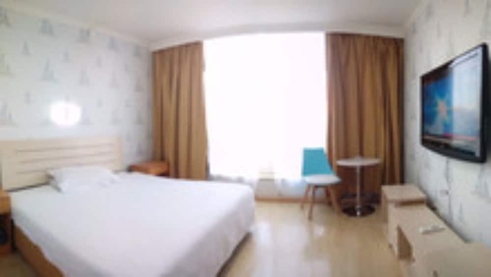 Double Room, City View photo 3