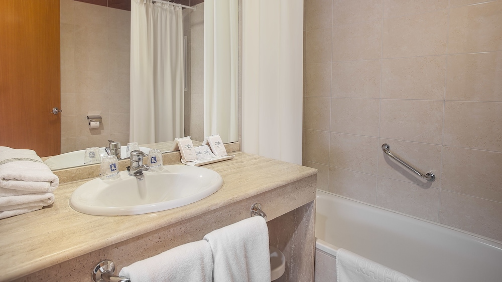 Standard Double Room, Terrace (2 Adults) - Photo 2