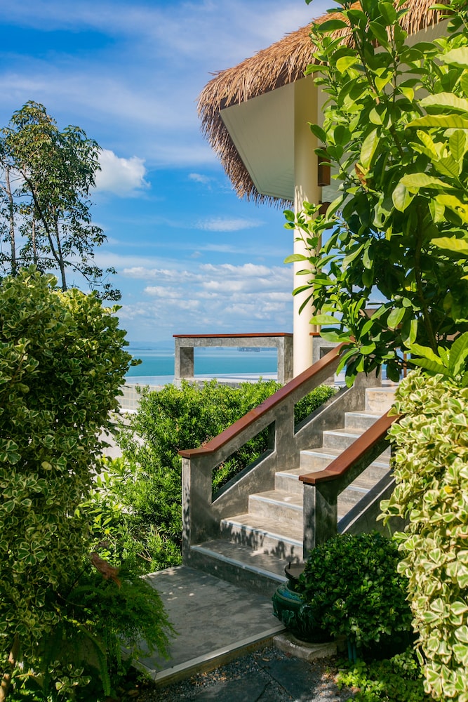Hilltop Pool Villa 2 - Photo 12