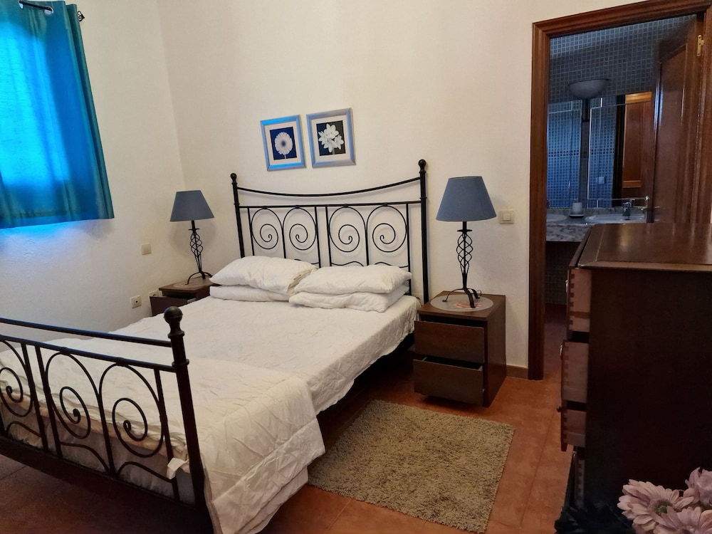 Villa Georgiana Geräumige Ruhige 4-Bett-Unterkunft Mit Privatem Pool Für 8 Personen, Foto 15