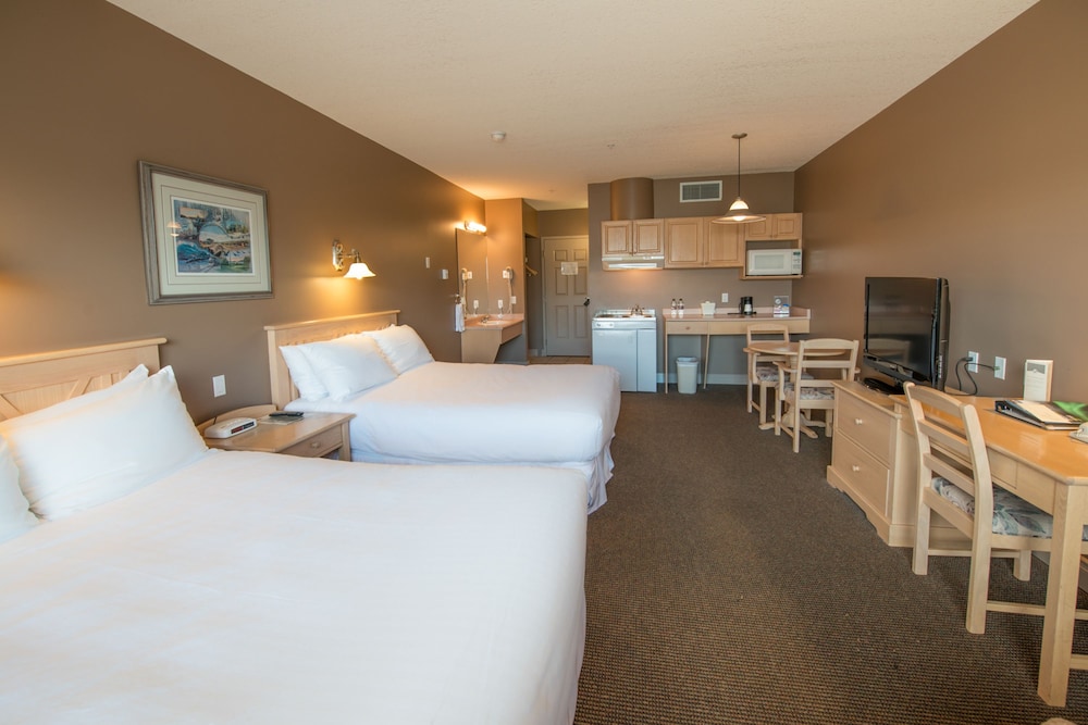 Executive Room, 2 Queen Beds photo 3