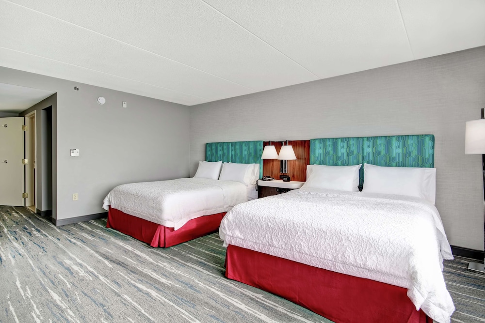 Basic Room, 2 Queen Beds, Accessible, Non Smoking - Photo 1