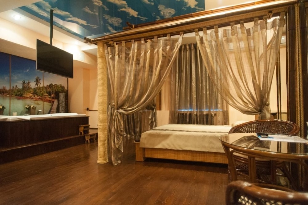Luxury Suite photo 3