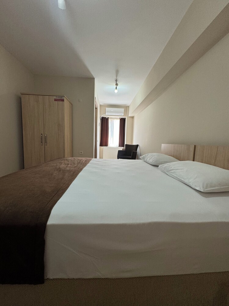Standard Double or Twin Room photo 2