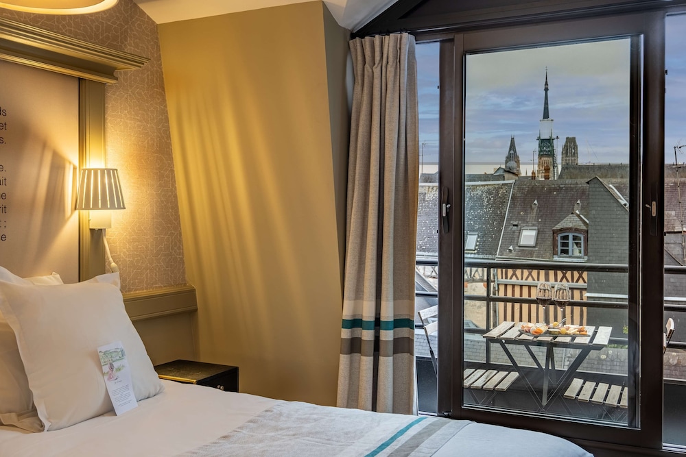 Superior Room, 2 Twin Beds, Non Smoking (Larger Room) - Photo 1