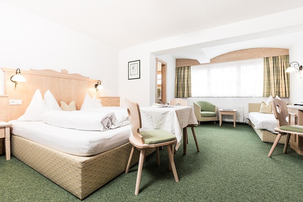 Standard Double Room photo 3