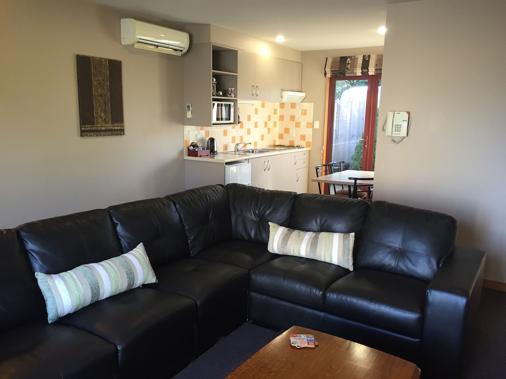 Ground Floor Two Bedroom Apartment