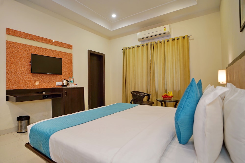 Interconnected Rooms