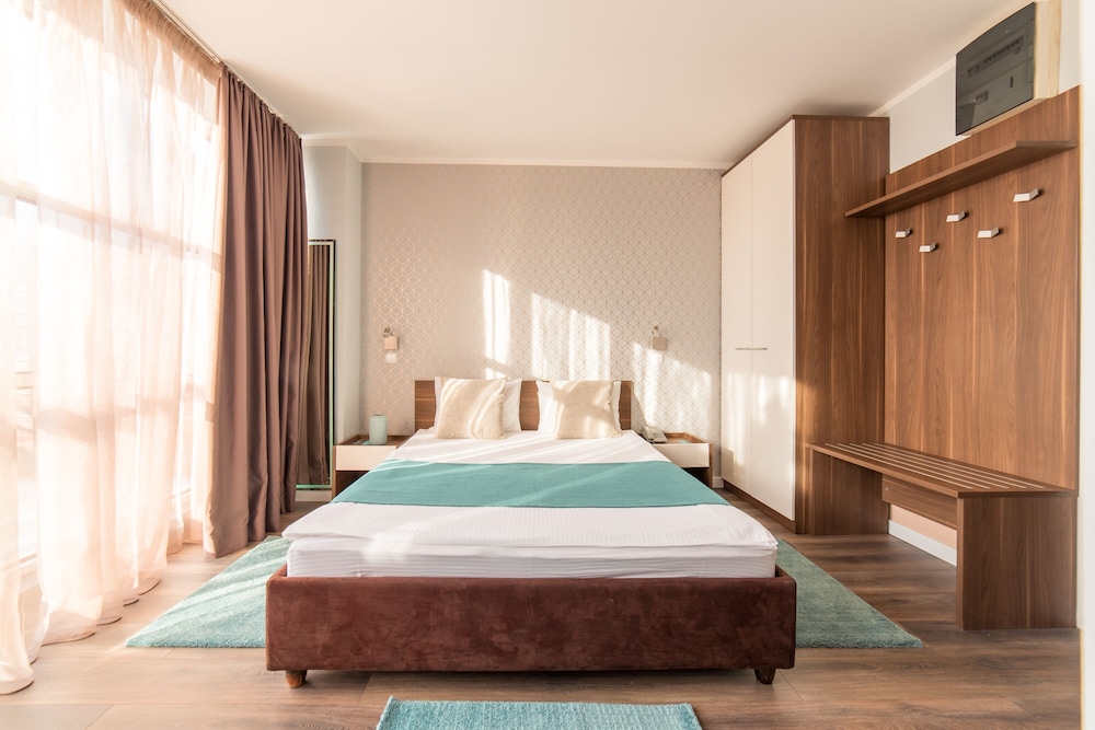 Standard Double Room - Photo 1