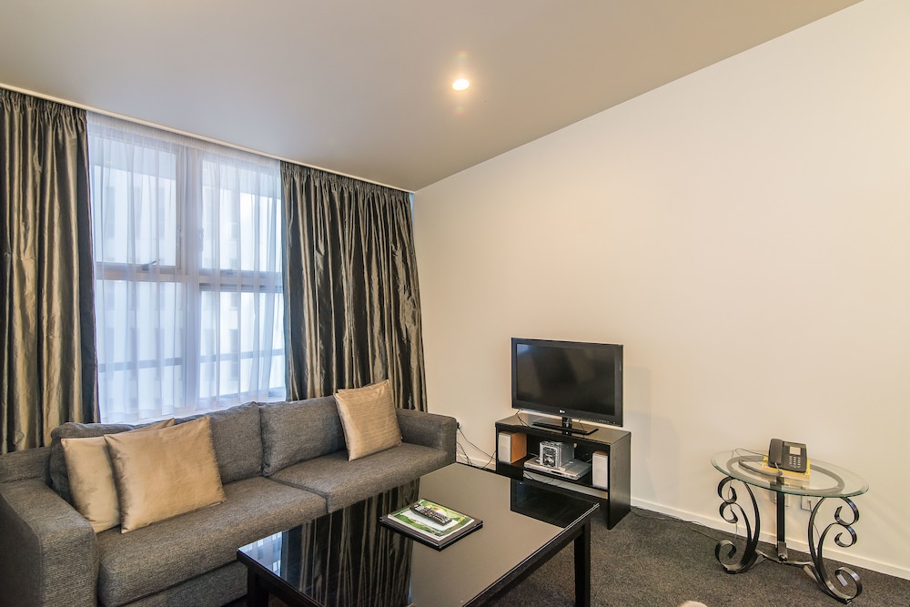 1 Bedroom Twin Apartment - Photo 24