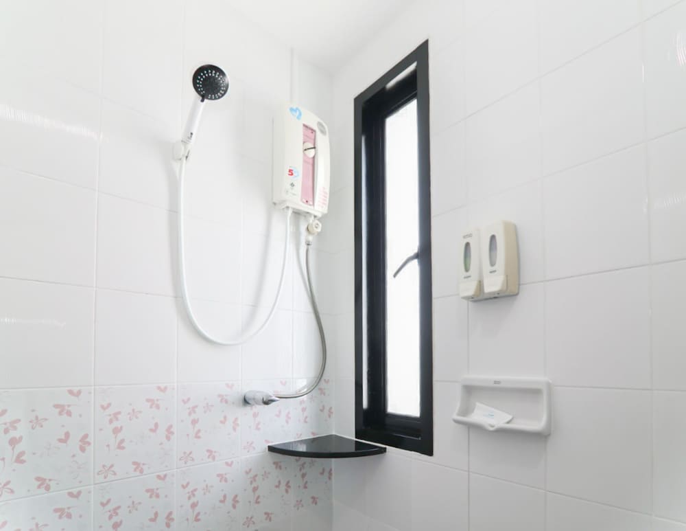 Standard Single Room - Photo 5
