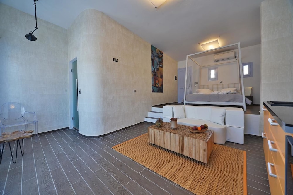 Luxury Suite, Jetted Tub, Sea View