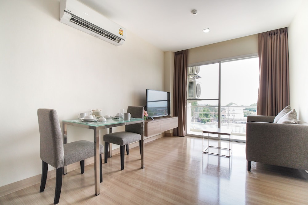 Suite, 1 Bedroom photo 2