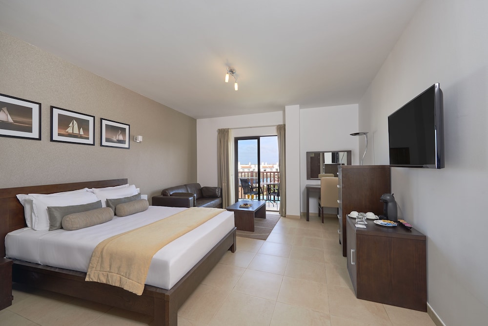 The Level, Deluxe Room photo 2