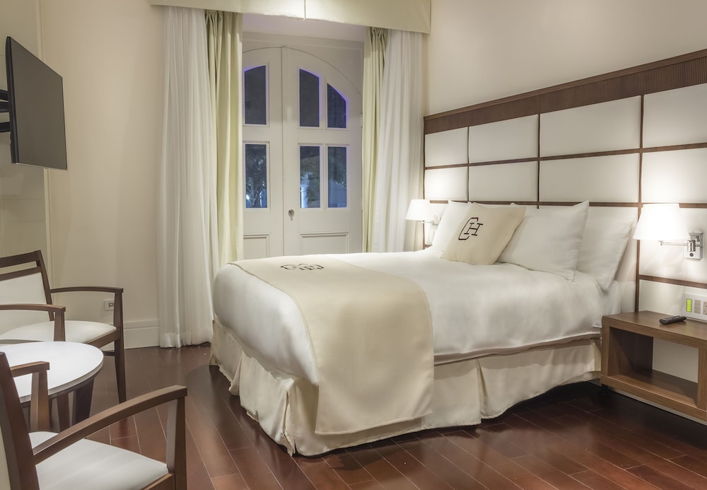 Available room