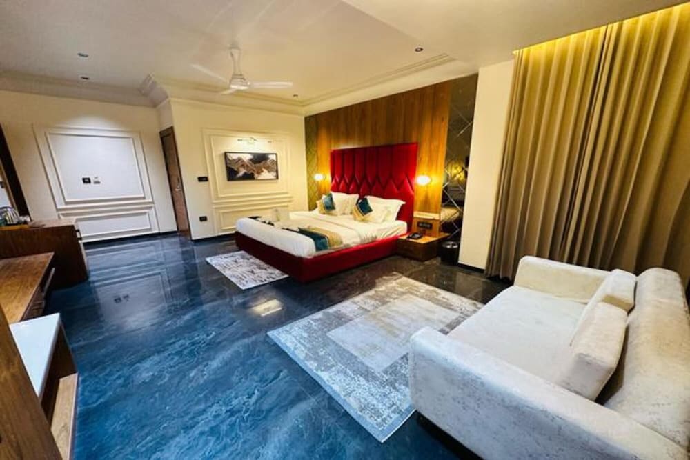 Executive Suite photo 1