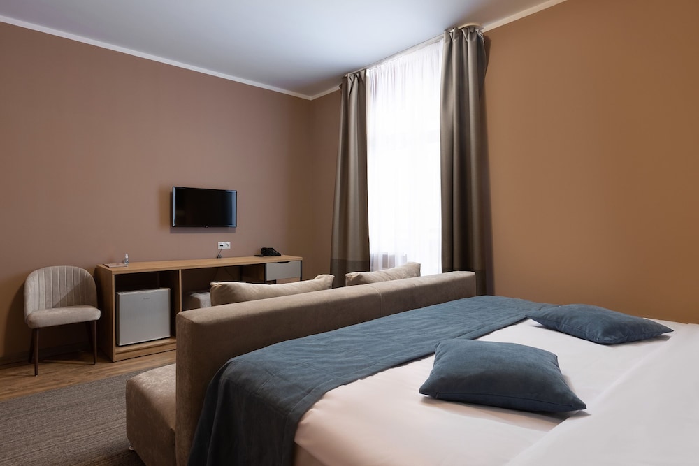 Superior Double or Twin Room photo 3