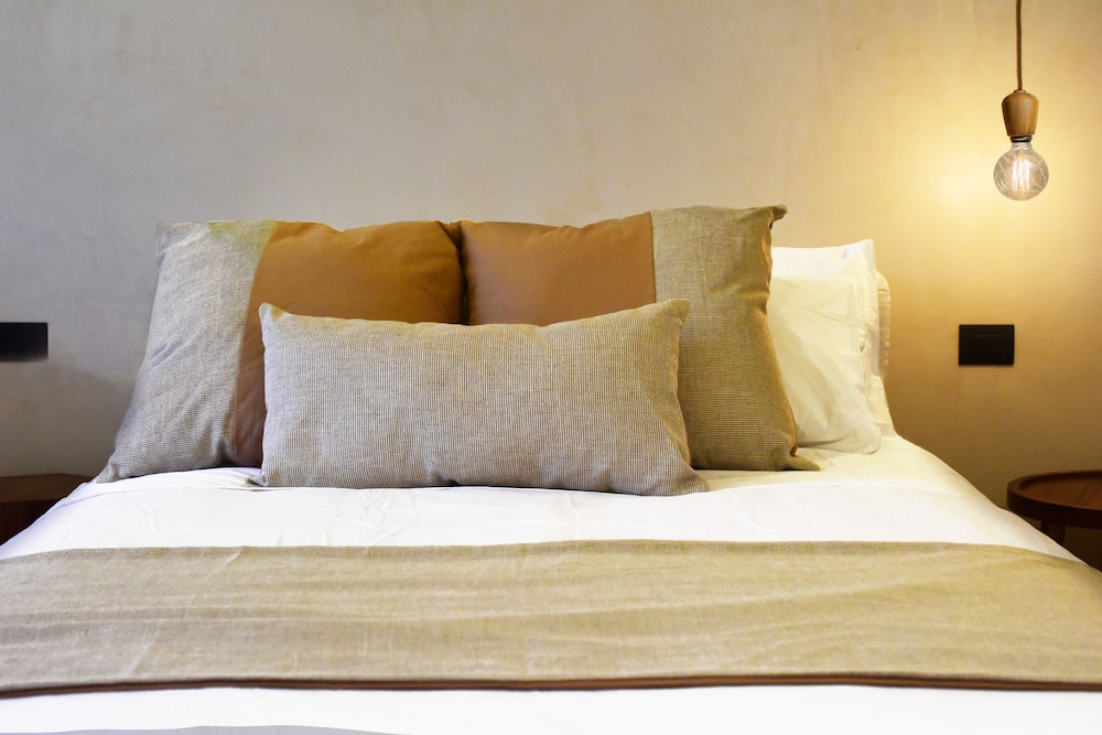 Deluxe Room, 1 King Bed, Ocean View photo 1