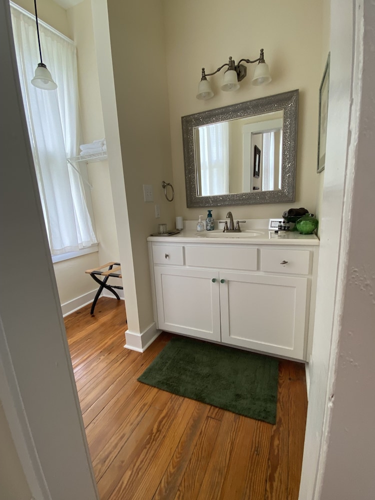Deluxe Single Room photo 3