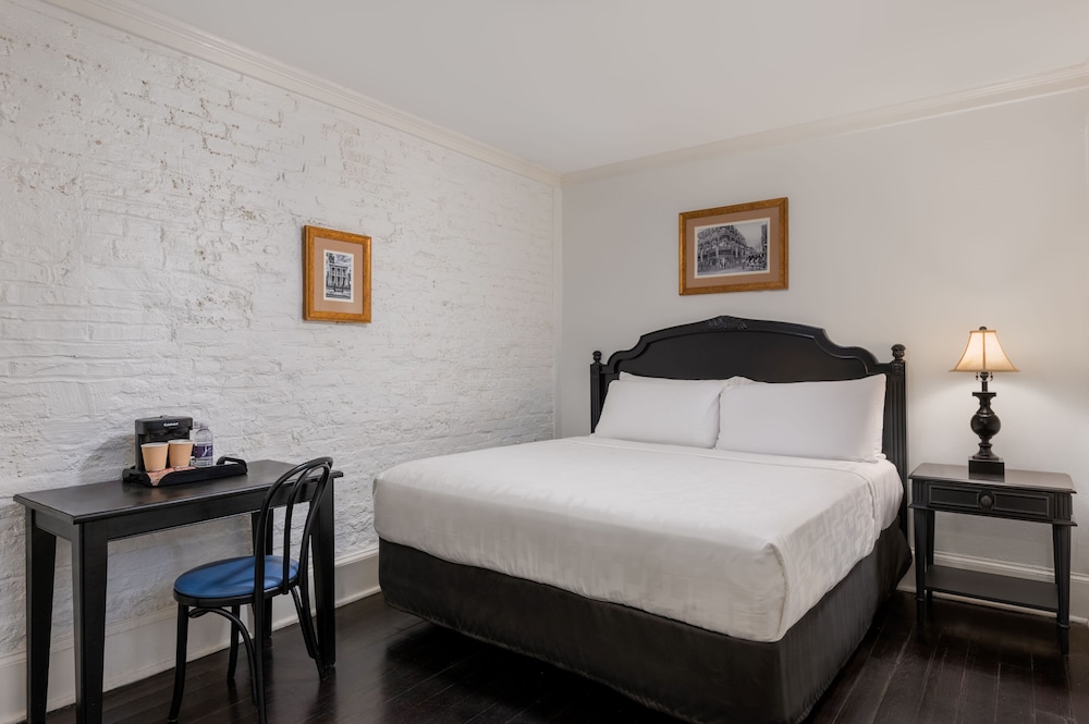 Deluxe Room, Non Smoking - Photo 1