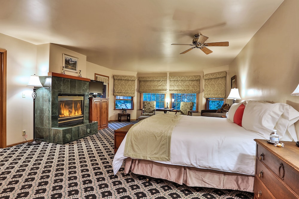 Alpenrose Room photo 1