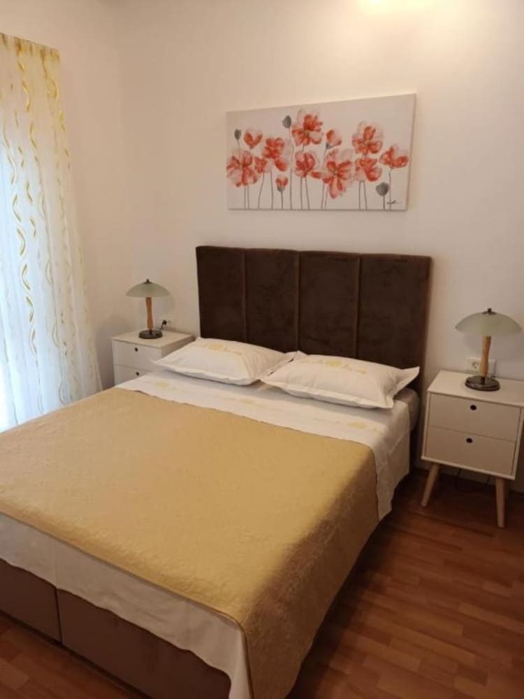 Apartment (Nina - sea view family apartments - A)