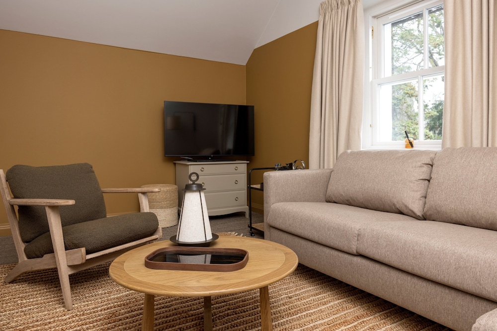 Coach House Suite photo 3