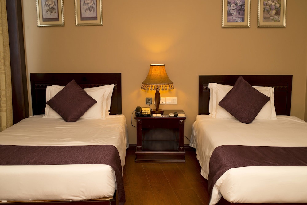 Room, 1 Queen Bed photo 3