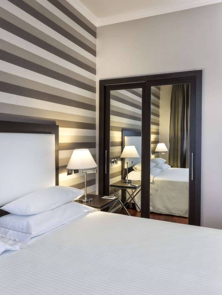 Premium Room - Photo 2