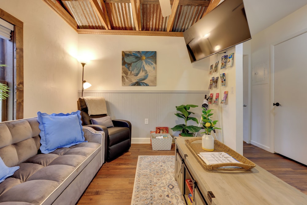 House (2 Bedrooms) photo 1