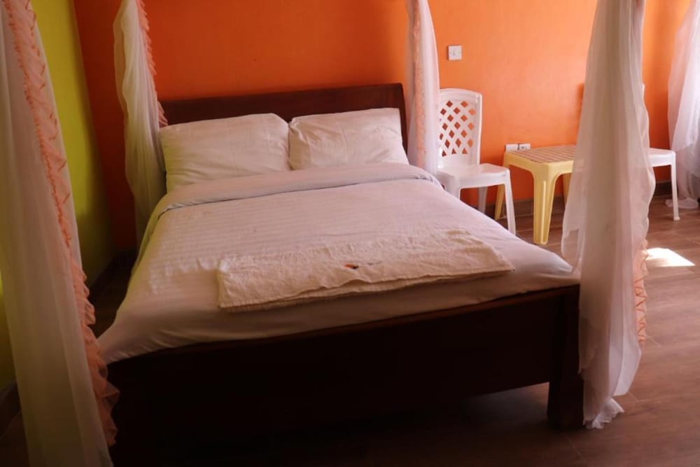 Standard Room photo 2