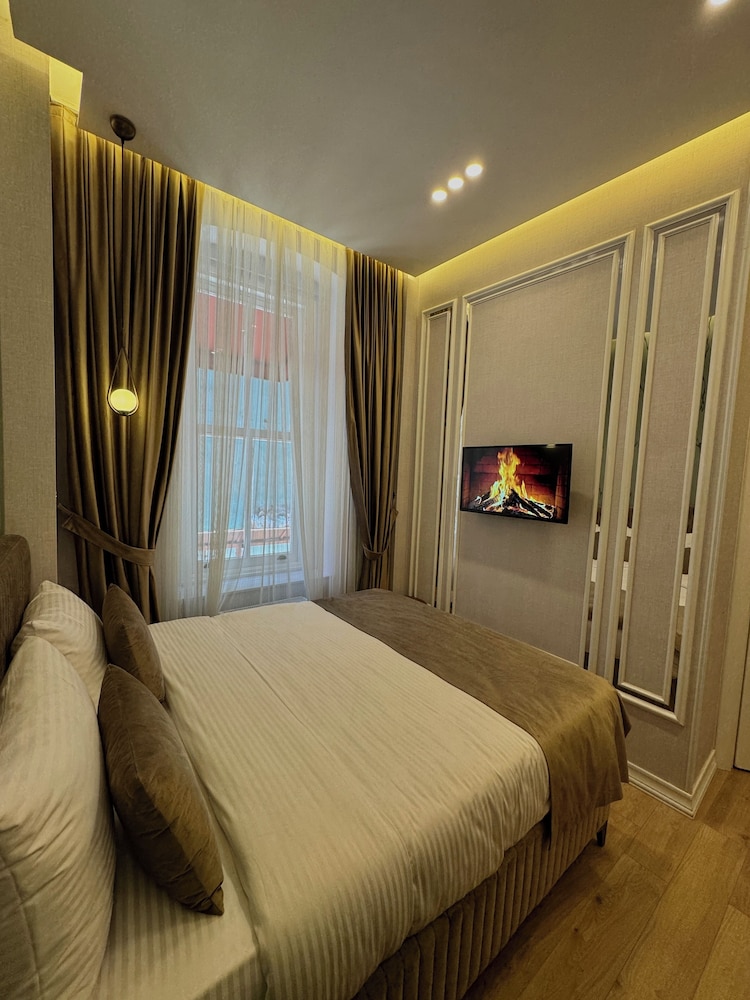 Comfort Room, City View photo 1