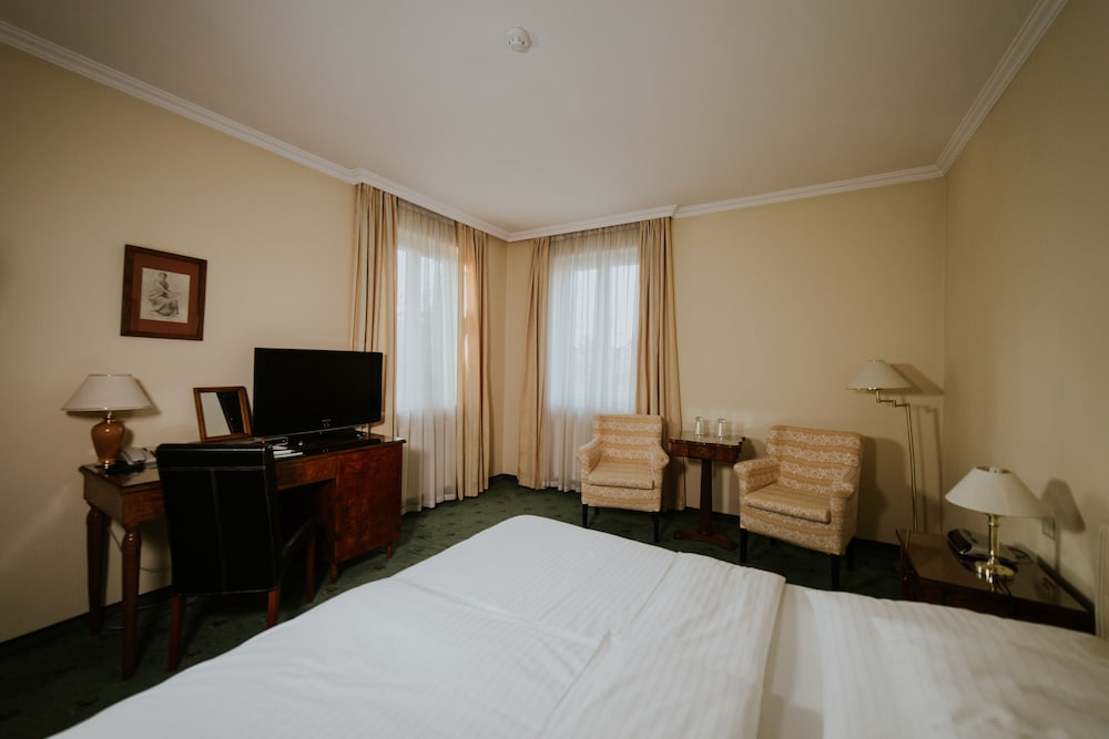 Deluxe Double Room, 1 Double Bed, Garden View photo 3