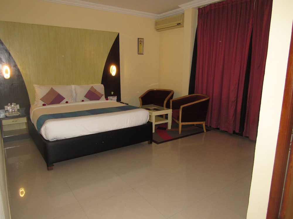 Club Room - Photo 1