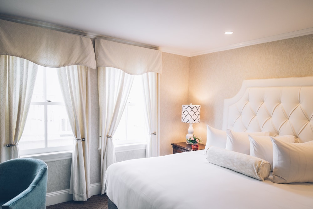 Romantic Suite, 1 King Bed - Photo 5