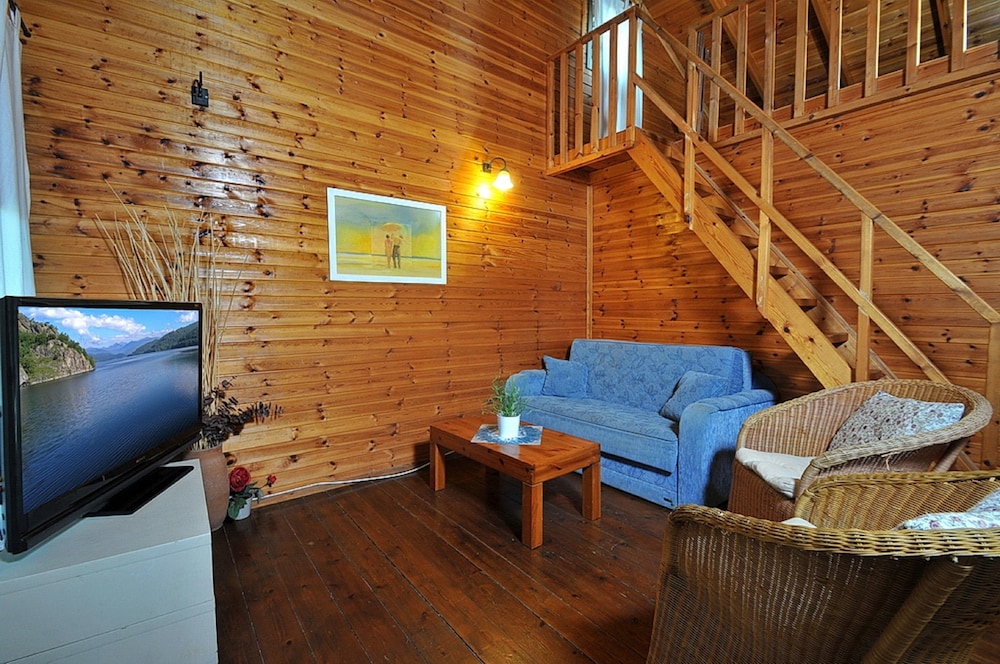Family Cabin, 1 Bedroom, Non Smoking photo 2